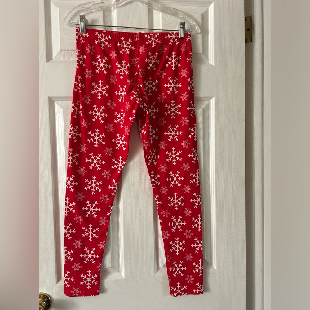 No Boundaries Red and White Snowflake leggings